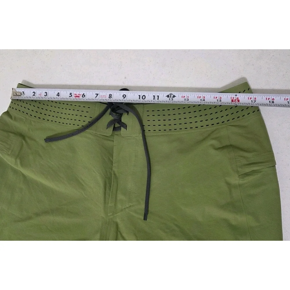 Lululemon Current State Board Shorts Mens 34 Green Foliage Trunks 9 in LM7AYXS